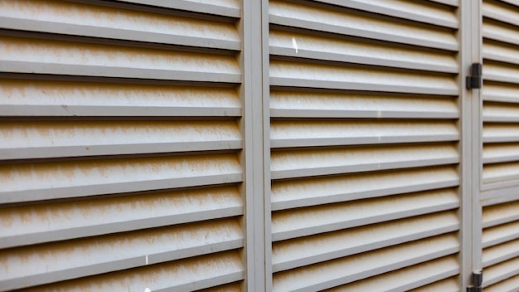 Volets coulissants : un design contemporain au service du confort